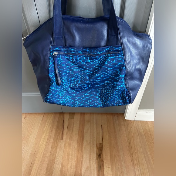 Lululemon Bag - Picture 4 of 10